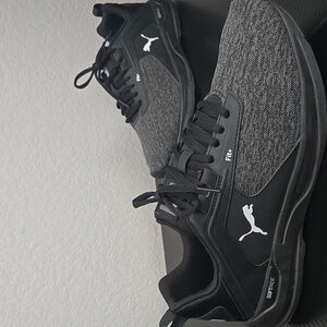 Puma Men's Black And Grey Sneaker
